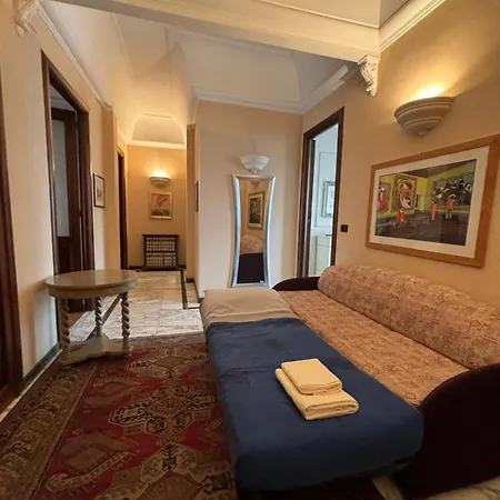 Apartmán Eleganza Liberty A Due Passi Da Porta Susa E Metro Turín