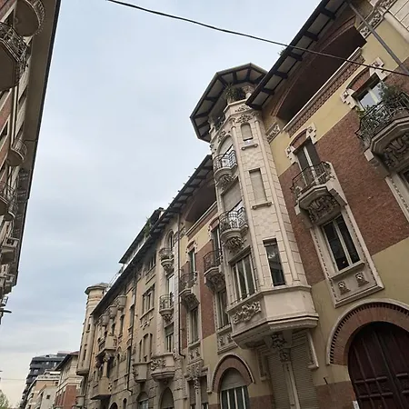Apartamento Eleganza Liberty A Due Passi Da Porta Susa E Metro Turim