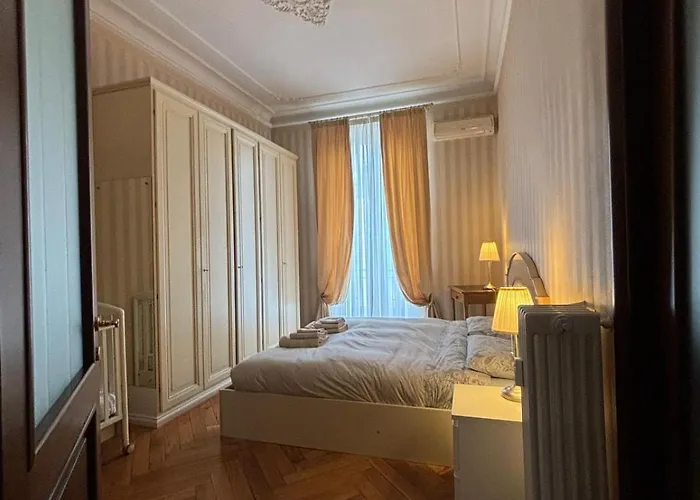 Apartman Eleganza Liberty A Due Passi Da Porta Susa E Metro *
