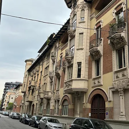 Eleganza Liberty A Due Passi Da Porta Susa E Metro Apartment Turin